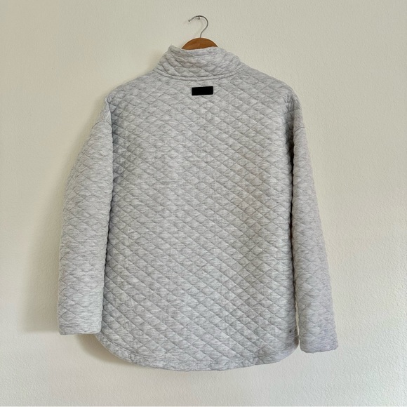 🩶 Calvin Klein Gray Half Zip Hoodie +FREE GIFT! - Picture 2 of 6